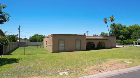 4035 E Hazelwood St, Phoenix, AZ 85018 photo 6