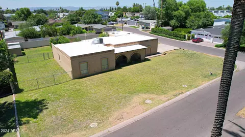 4035 E Hazelwood St, Phoenix, AZ 85018 photo 14