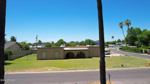 4035 E Hazelwood St, Phoenix, AZ 85018 photo 7