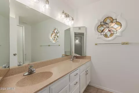 2703 E Shaw Butte Dr, Phoenix, AZ 85028 photo 26