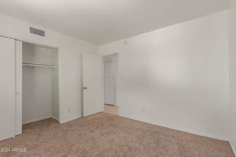 2703 E Shaw Butte Dr, Phoenix, AZ 85028 photo 28