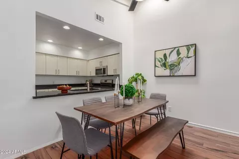 2703 E Shaw Butte Dr, Phoenix, AZ 85028 photo 17