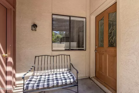 2703 E Shaw Butte Dr, Phoenix, AZ 85028 photo 11