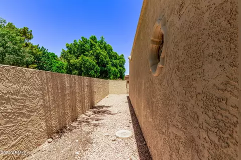 2703 E Shaw Butte Dr, Phoenix, AZ 85028 photo 34