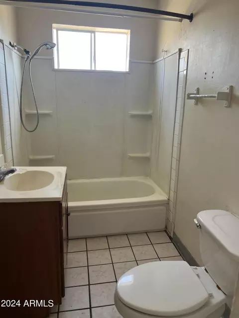 725 W Cinnabar Ave, Phoenix, AZ 85021 photo 9