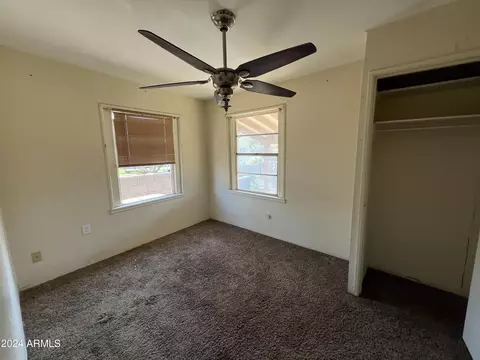 725 W Cinnabar Ave, Phoenix, AZ 85021 photo 3