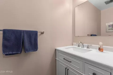 117 Ellis Dr, Tempe, AZ 85282 photo 17