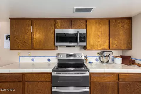117 Ellis Dr, Tempe, AZ 85282 photo 11