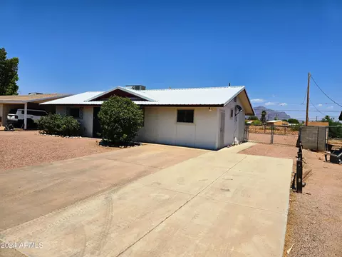 2243 S Cactus Rd, Apache Junction, AZ 85119 photo 3