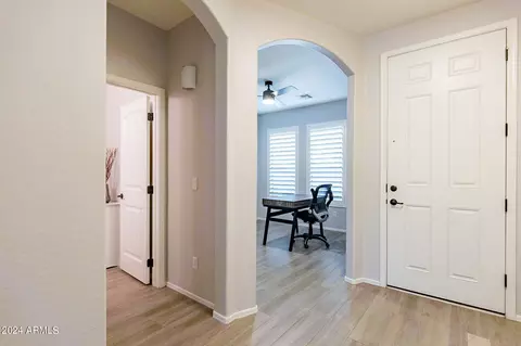 3541 E Amber Ln, Gilbert, AZ 85296 photo 9