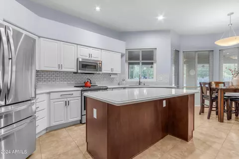 92 S Debra Dr, Gilbert, AZ 85296 photo 21