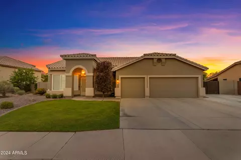 92 S Debra Dr, Gilbert, AZ 85296