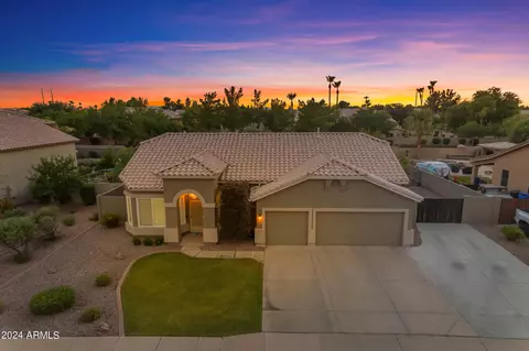 92 S Debra Dr, Gilbert, AZ 85296 photo 9