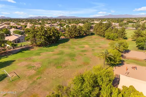 92 S Debra Dr, Gilbert, AZ 85296 photo 66