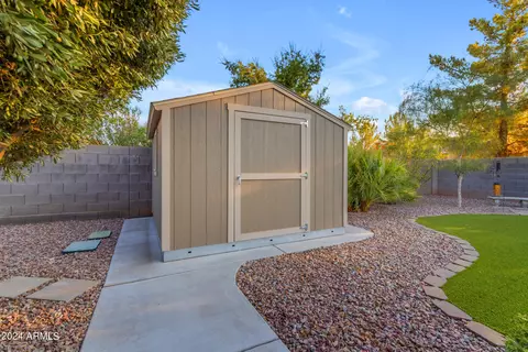 92 S Debra Dr, Gilbert, AZ 85296 photo 60