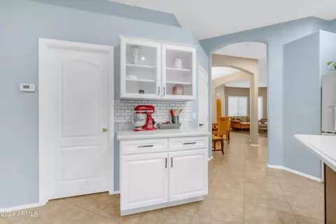 92 S Debra Dr, Gilbert, AZ 85296 photo 25