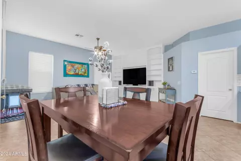 92 S Debra Dr, Gilbert, AZ 85296 photo 20