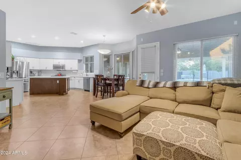 92 S Debra Dr, Gilbert, AZ 85296 photo 15