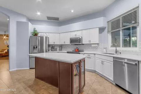 92 S Debra Dr, Gilbert, AZ 85296 photo 22