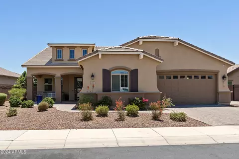 1015 W Pagoda Ave, Queen Creek, AZ 85140