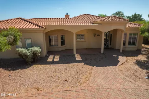 1188 E Manor Dr, Casa Grande, AZ 85122