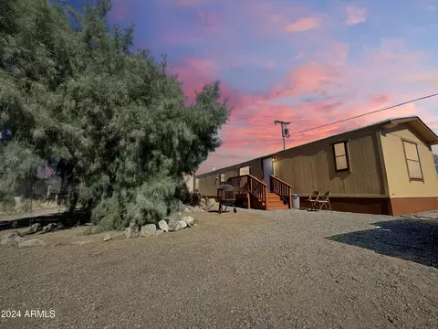 44144 Main St #-, Bouse, AZ 85325