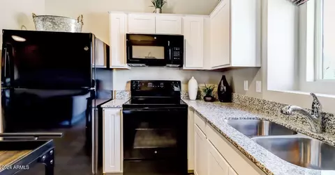 2829 W Red Fox Rd, Phoenix, AZ 85085 photo 5