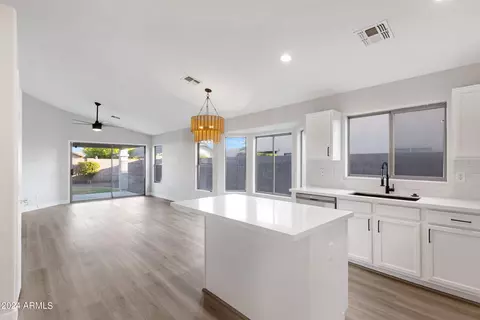 3853 E Derringer Way, Gilbert, AZ 85297 photo 8