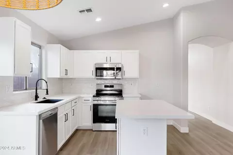 3853 E Derringer Way, Gilbert, AZ 85297 photo 9