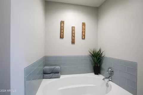1018 E Tuckey Ln, Phoenix, AZ 85014 photo 36