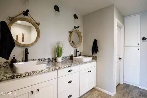 1018 E Tuckey Ln, Phoenix, AZ 85014 photo 34