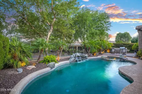 13045 W Desert Vista Trl, Peoria, AZ 85383
