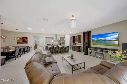 1728 N 156th Dr, Goodyear, AZ 85395