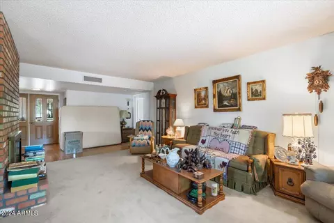 825 E Grandview Rd, Phoenix, AZ 85022 photo 8