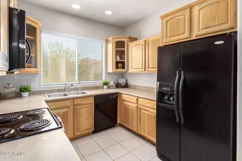 131 N Drexel St, Mesa, AZ 85207 photo 4