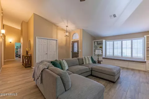 3743 E Windsong Dr, Phoenix, AZ 85048 photo 3