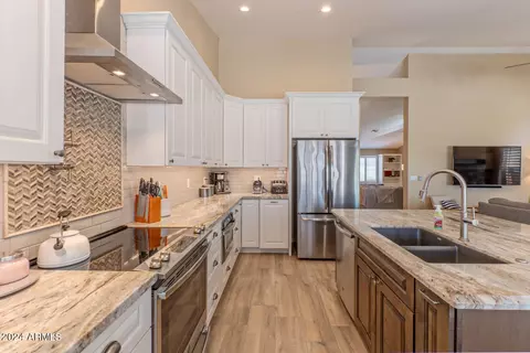 3743 E Windsong Dr, Phoenix, AZ 85048 photo 12