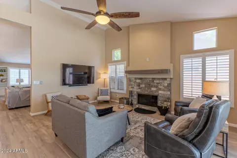 3743 E Windsong Dr, Phoenix, AZ 85048 photo 8