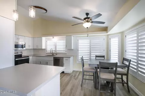 4326 E Towne Ln, Gilbert, AZ 85234 photo 2