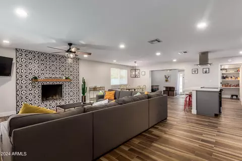 123 E Carter Dr, Tempe, AZ 85282 photo 5