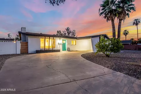 123 E Carter Dr, Tempe, AZ 85282 photo 3