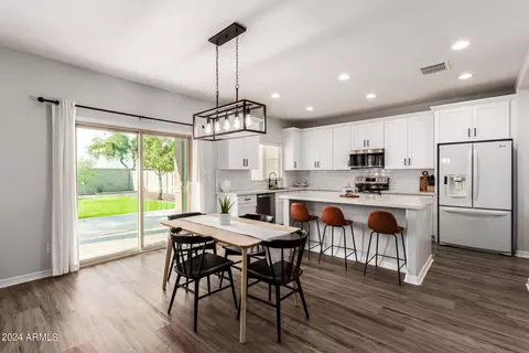 414 W Honey Locust Ave, Queen Creek, AZ 85140