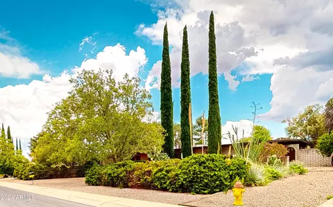 906 Essex Dr, Sierra Vista, AZ 85635