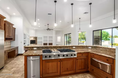 Kitchen - 3530 E Knoll St, Mesa, AZ 85213 photo 2 of 6