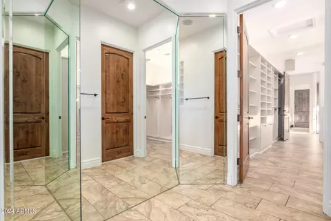 Entry Way - 3530 E Knoll St, Mesa, AZ 85213 photo 4 of 5