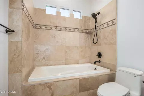 Bath - 3530 E Knoll St, Mesa, AZ 85213 photo 7 of 11
