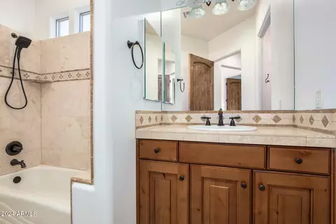 Bath - 3530 E Knoll St, Mesa, AZ 85213 photo 10 of 11