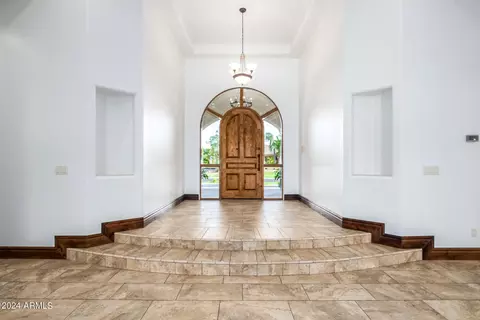 Entry Way - 3530 E Knoll St, Mesa, AZ 85213 photo 2 of 5