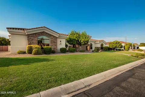 Exterior - 3530 E Knoll St, Mesa, AZ 85213 photo 6 of 25