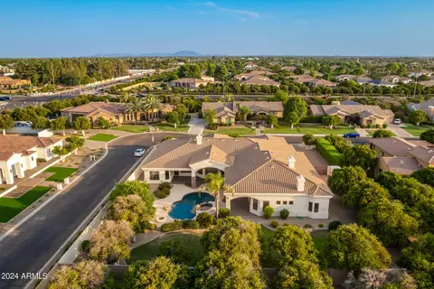 View/Area - 3530 E Knoll St, Mesa, AZ 85213 photo 9 of 14